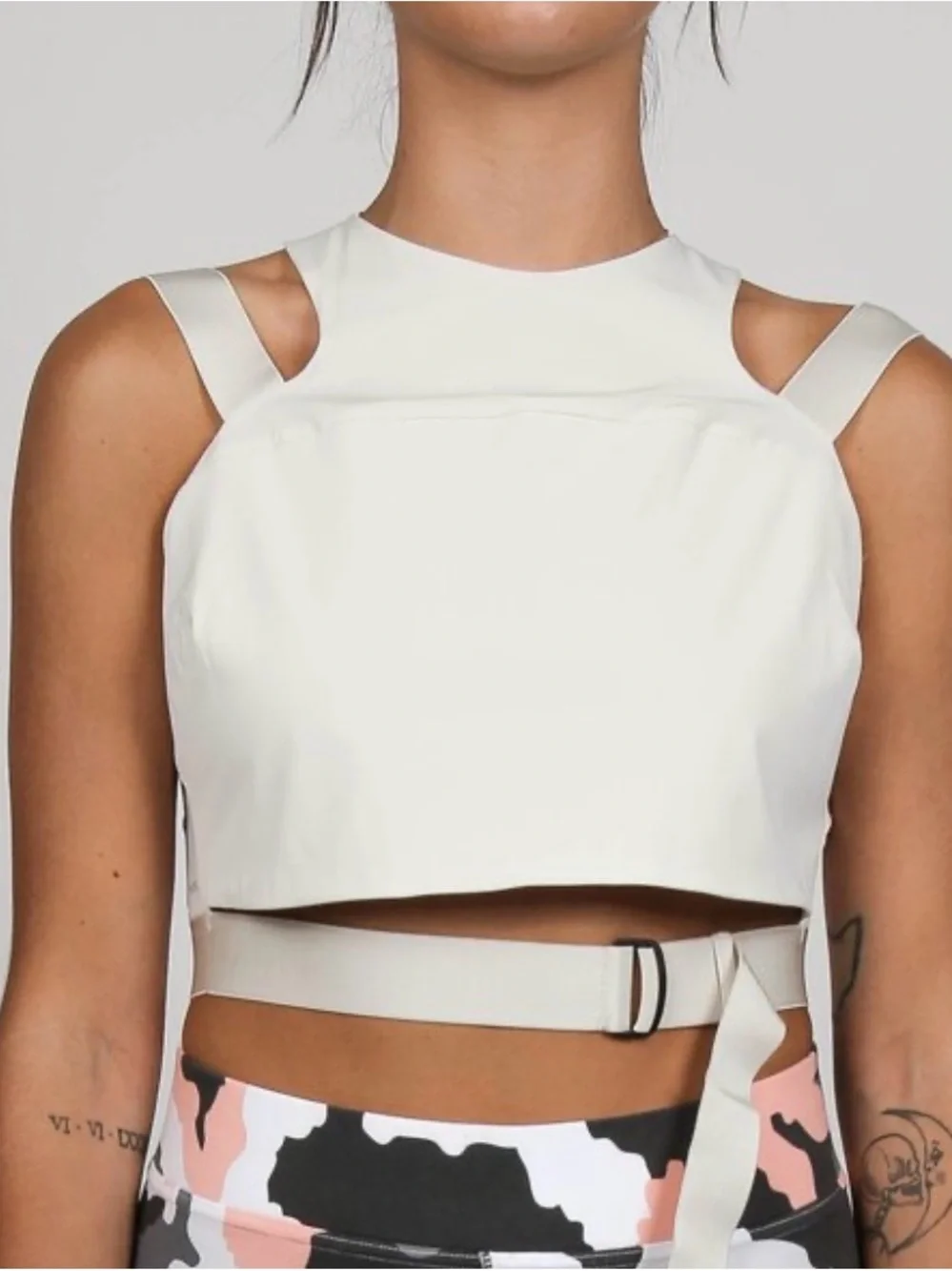 Nike Women's Ivory Strappy Crop Top with Belted Waist Sz Small